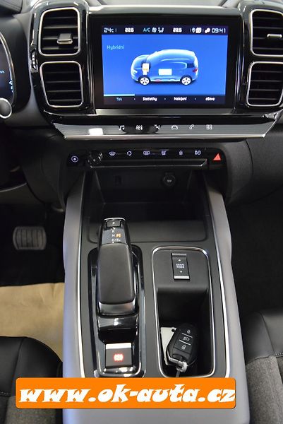 Citroën C5 Aircross HYBRID 225 ě-EAT8 165 kW-DPH - fotka 38 z 68
