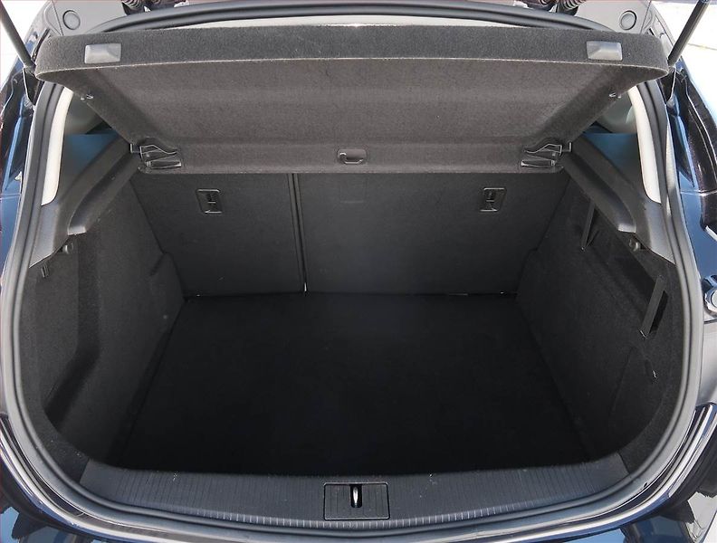Opel Astra (2010) 1.4 T, Tempomat, Park. senzory - fotka 13 z 18