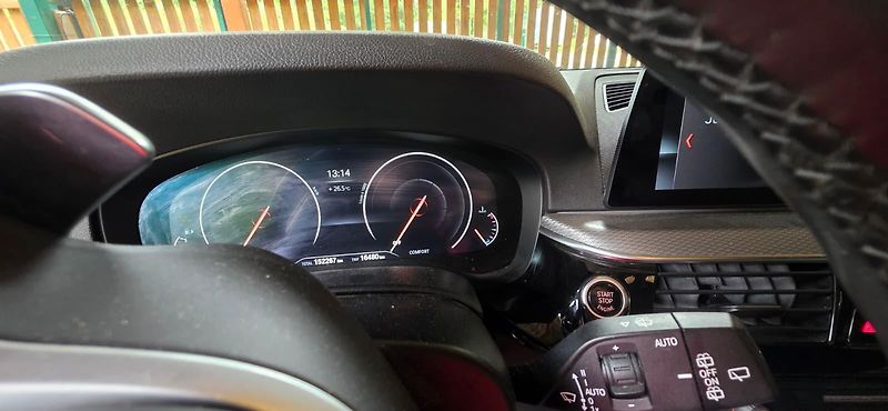 BMW Řada 5 (2018) BMW 540i Touring G31 - fotka 6 z 7