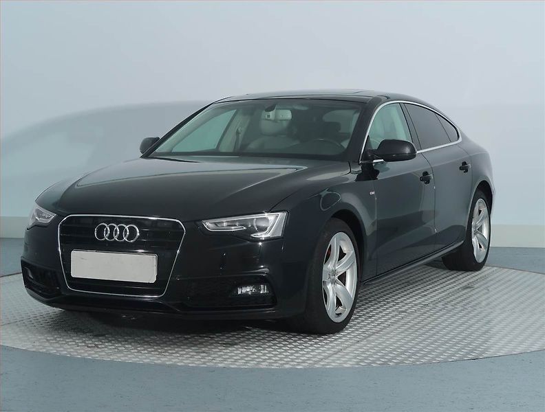 Audi A5 (2016) S-Line 2.0 TDI, Automat - fotka 2 z 19