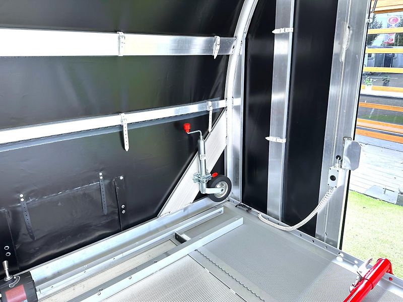 Z-Trailer (2026) AT 3.35-22/53 SWX, 530x220x182 - fotka 34 z 52