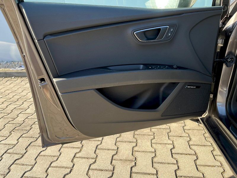 Seat Leon (2014) 1.4 TSI ST FR - fotka 14 z 24