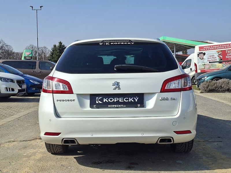 Peugeot 508 SW GT 2.2 HDI 204k AUT6 - fotka 10 z 27