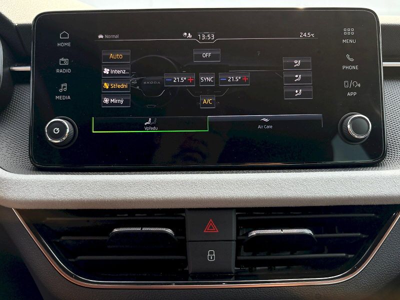 Škoda Scala (2025) DSG 1.0 TSI / 85 kW / TOP SELE - fotka 12 z 31