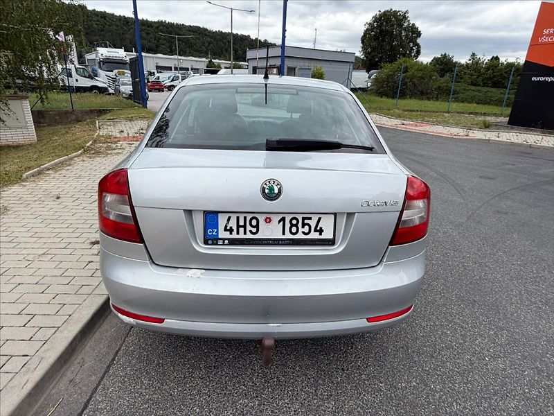 Škoda Octavia 1,6  1,6 DISEL - fotka 3 z 32