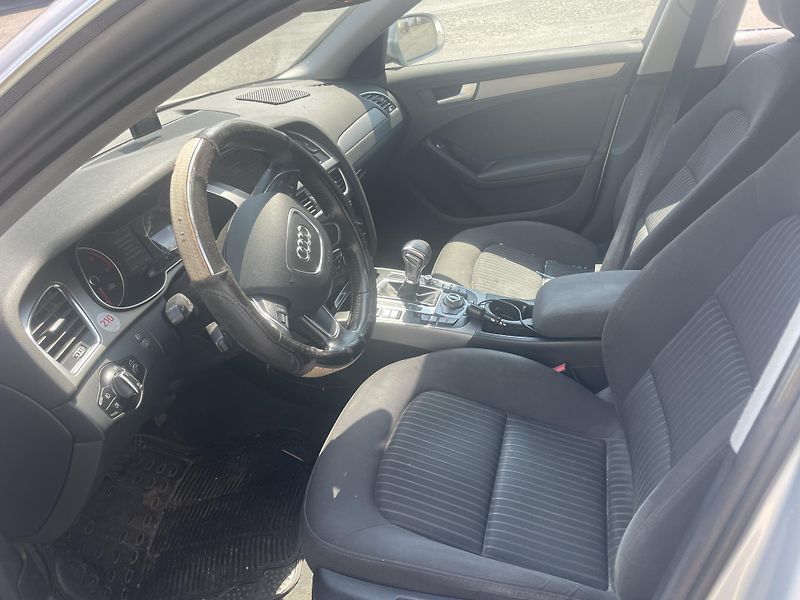 Audi A4 Avant (2012) B8 náhradní díly  - fotka 11 z 12