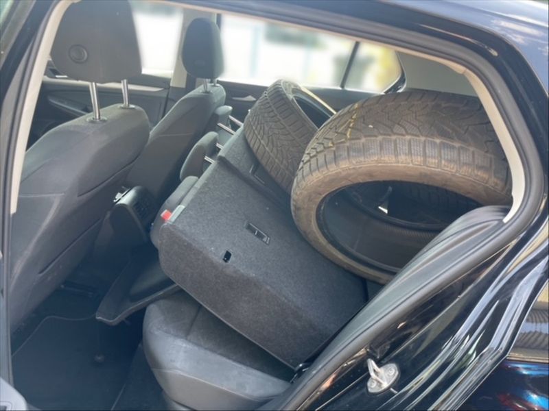 Volkswagen Golf 2,0 TDI 85 Life - fotka 8 z 11