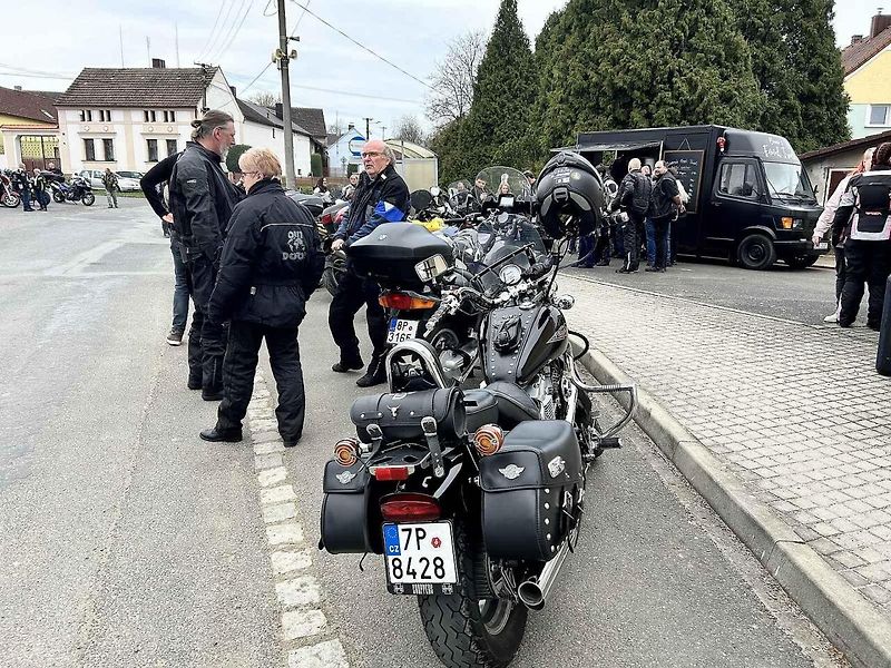 Žehnání motorek v Puclicích.