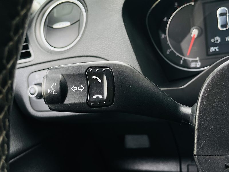 Ford S-MAX 2.0TDCi MANUÁL SENZORY VÝHŘEV - fotka 41 z 44