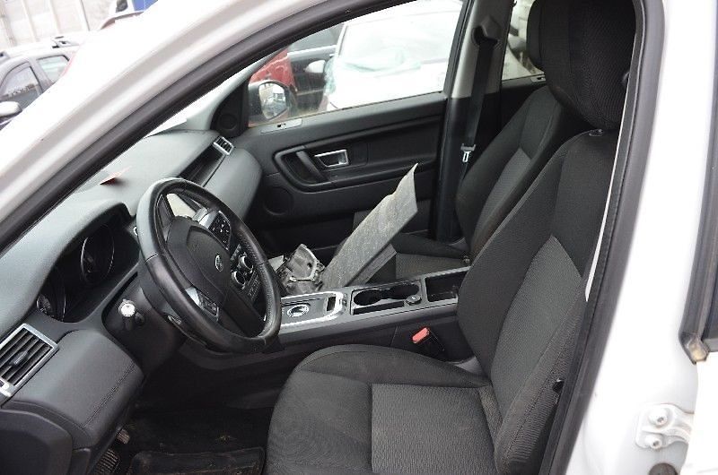 Land Rover Range Rover - fotka 7 z 18