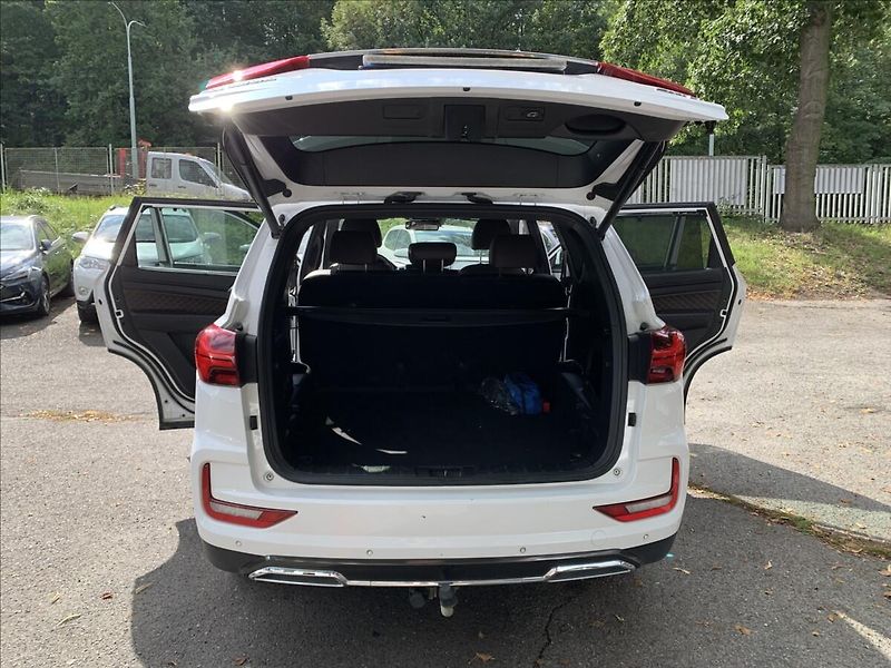 SsangYong Rexton 2,2 D AWD,1.MAJ.,ČR,SERVISKA - fotka 25 z 27