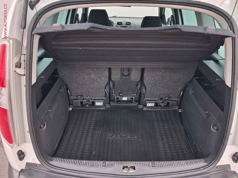 Škoda Roomster (2010) 1.2 TSi, Scout, +kola - fotka 7 z 19
