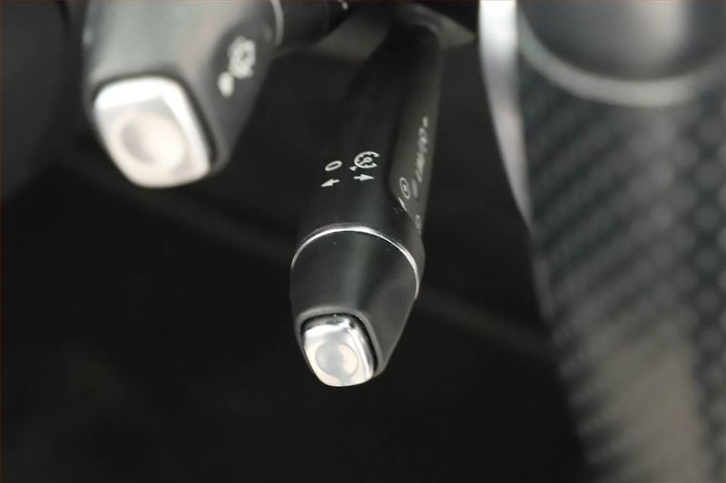Mercedes-Benz SLC (2020) 200, Výhř.okno, Matrix, H/K - fotka 15 z 20