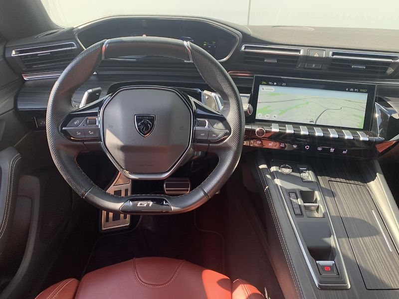 Peugeot 508 SW GT 1.6 PHEV 165kW e-EAT8 - fotka 16 z 36