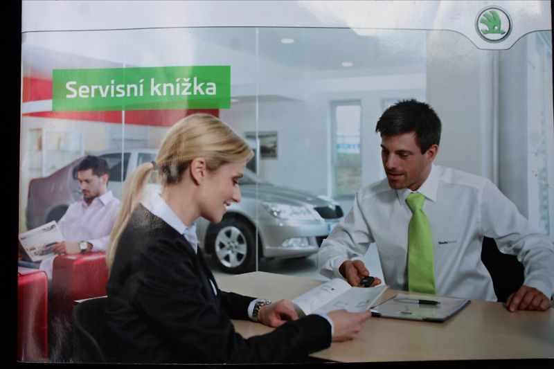 Škoda Octavia 2,0 TDI  ČR,TAŽNÉ,ELEGANCE - fotka 33 z 33