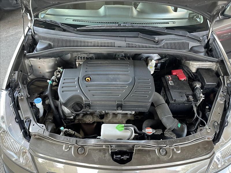 Fiat Sedici 1,6 4x4 KLIMA - fotka 11 z 21