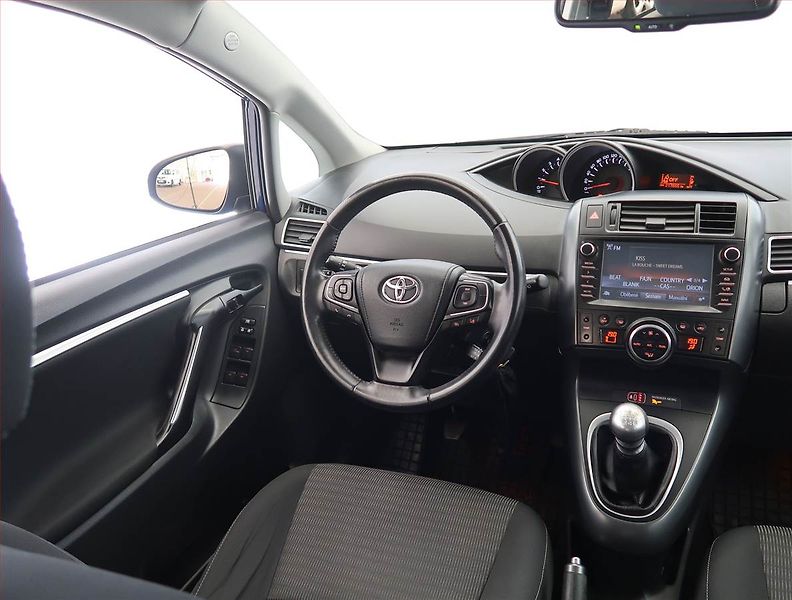 Toyota Verso (2017) 1.6 D-4D, Xenony, Tempomat - fotka 7 z 22