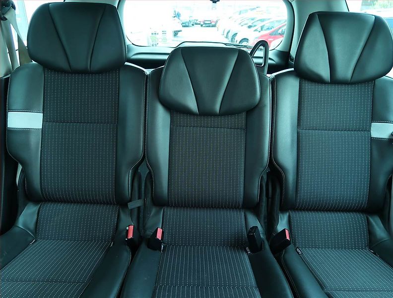 Renault Grand Scénic (2013) 1.6 dCi, Navi, Tempomat - fotka 10 z 20