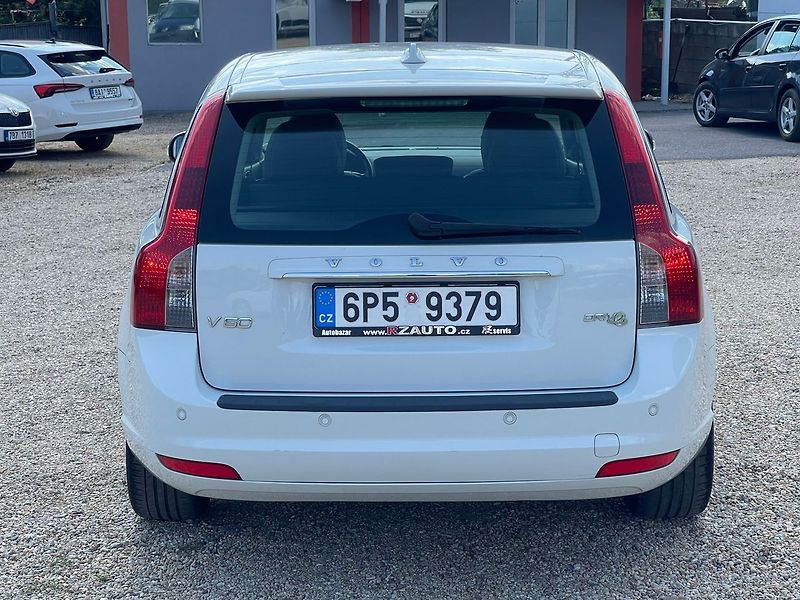 Volvo V50 1.6D 80kW*KŮŽE*VÝHŘEV*HANDSFRE - fotka 4 z 30