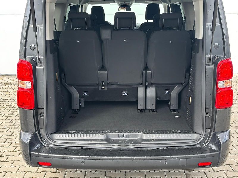 Toyota ProAce 2,0 D-4D 8AT L2 Family Webasto - fotka 10 z 25