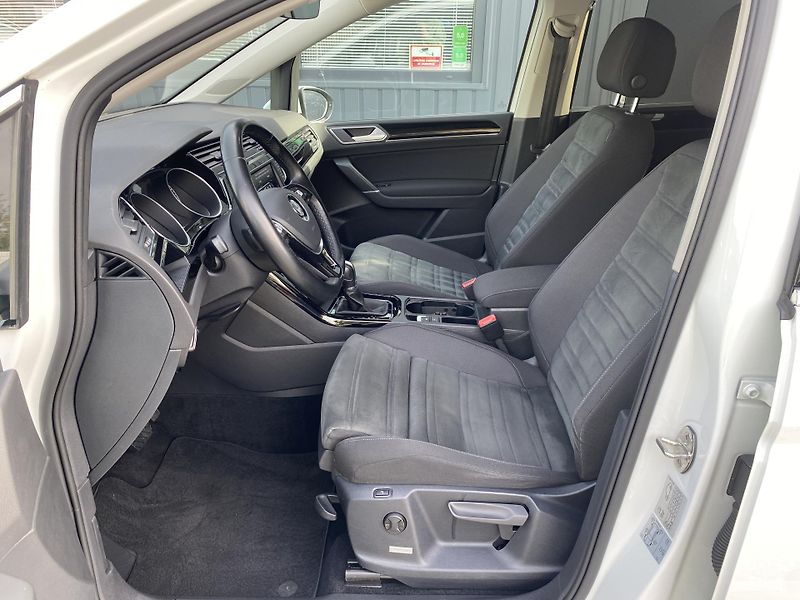 Volkswagen Touran 1.4 TSI 110kW-HIGHLINE - DSG - fotka 15 z 48
