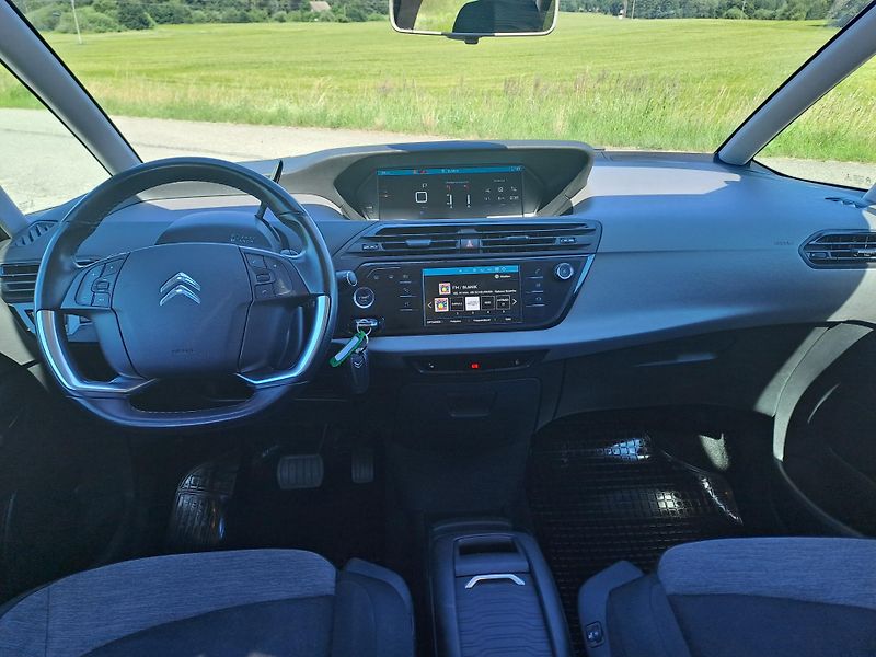 Citroën Grand C4 Picasso 1.6 HDi AUTOMAT, 7 MÍST - fotka 18 z 41