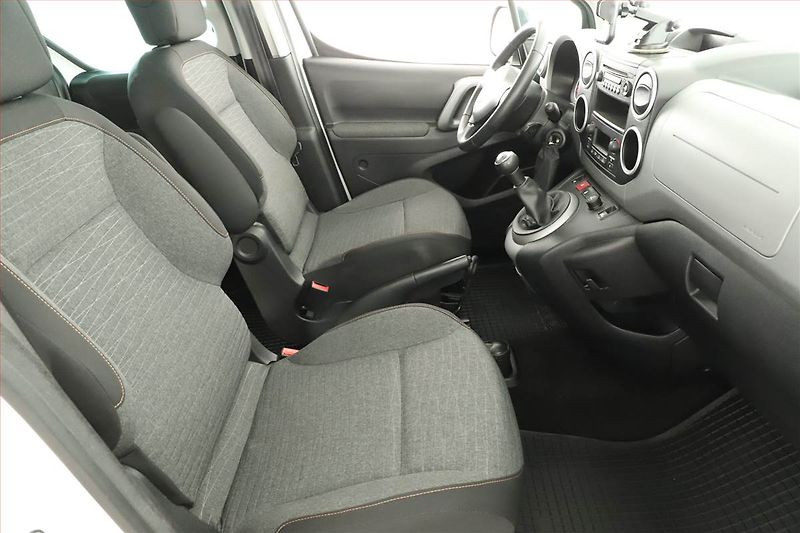 Citroën Berlingo (2016) XTR 1.6 HDi, 7Míst, ČR, 1Maj - fotka 7 z 14
