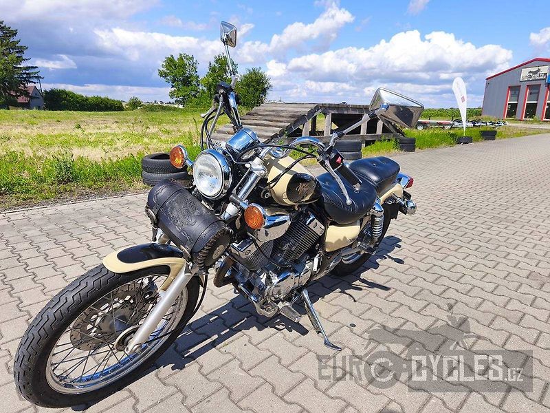 Yamaha XV 535 Virago (1998) - fotka 2 z 11