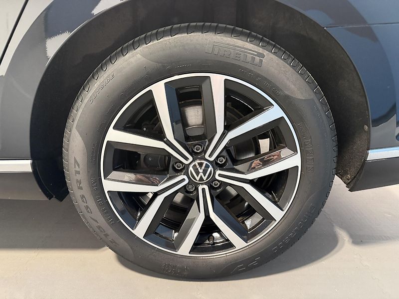 Volkswagen Passat 2.0 TDI 147kW BMT 4MOT DSG Ele - fotka 14 z 14