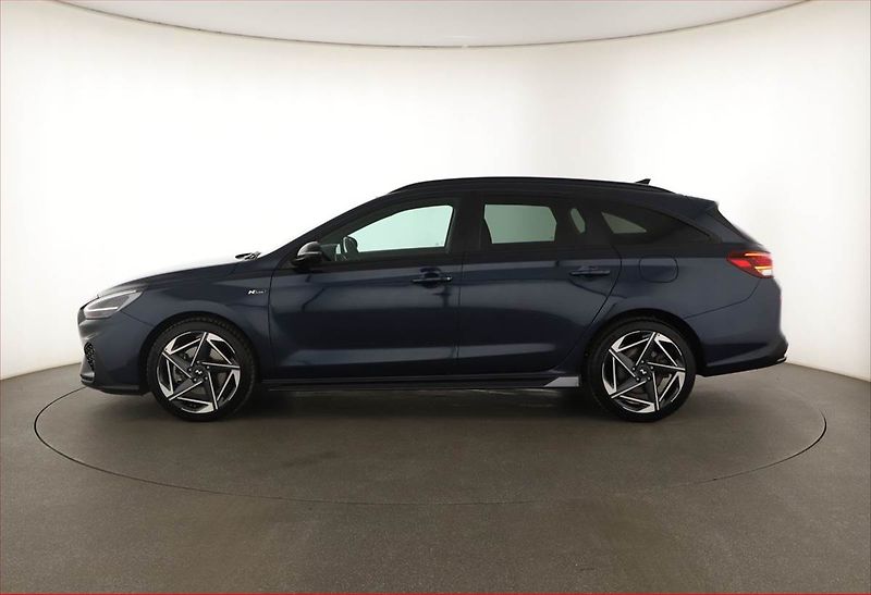 Hyundai i30 (2025) 1.5 T-GDI MHEV 48V, N-Line - fotka 3 z 18