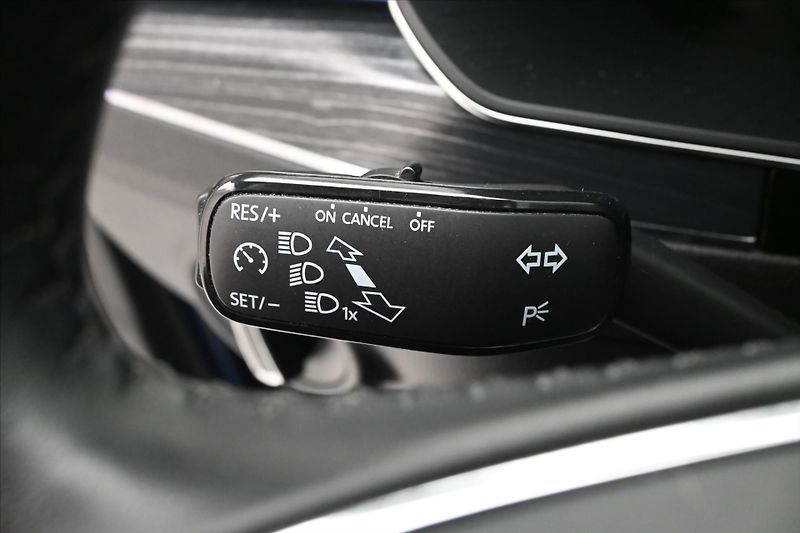 Škoda Superb 2,0 TDI 110kW DSG Style Záruka - fotka 24 z 33