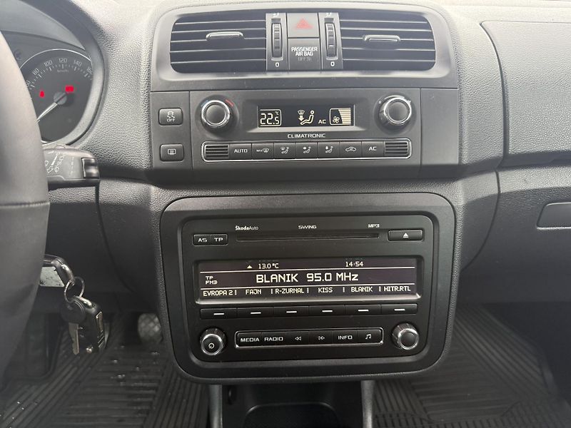 Škoda Roomster 1,2TSI AUT. KLIMATIZACE - fotka 16 z 21