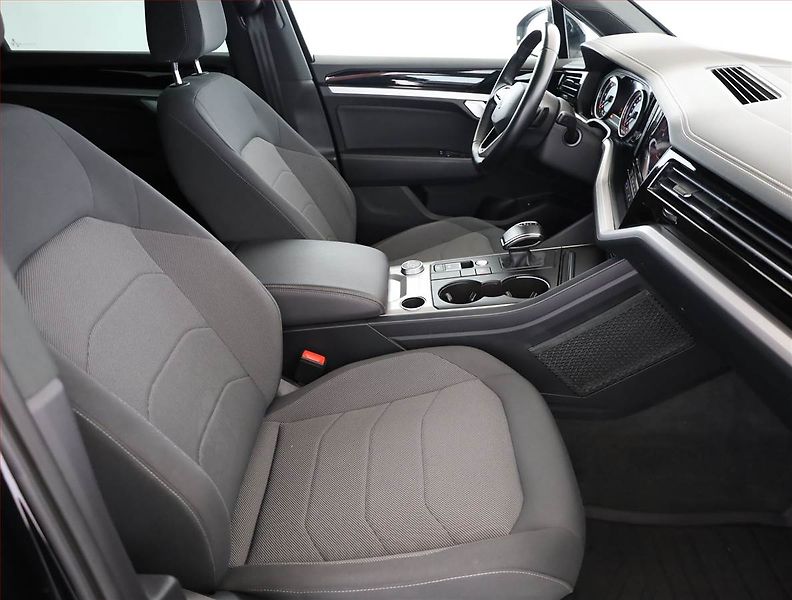 Volkswagen Touareg (2021) 3.0 TDI, 4x4,Automat,V6 TDI - fotka 7 z 22