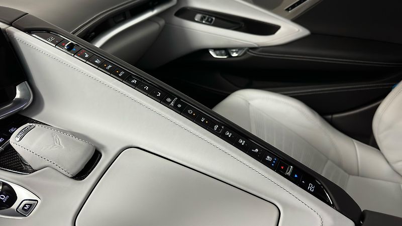 Chevrolet Corvette C8 / STINGRAY / ZÁRUKA / - fotka 25 z 61