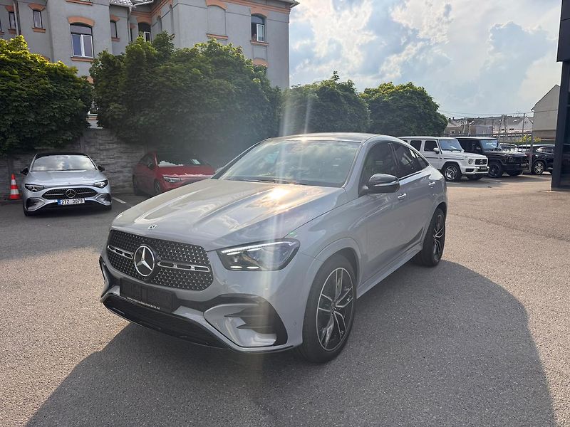 Mercedes-Benz GLE (2026) 450 d 4MATIC kupé - fotka 3 z 29
