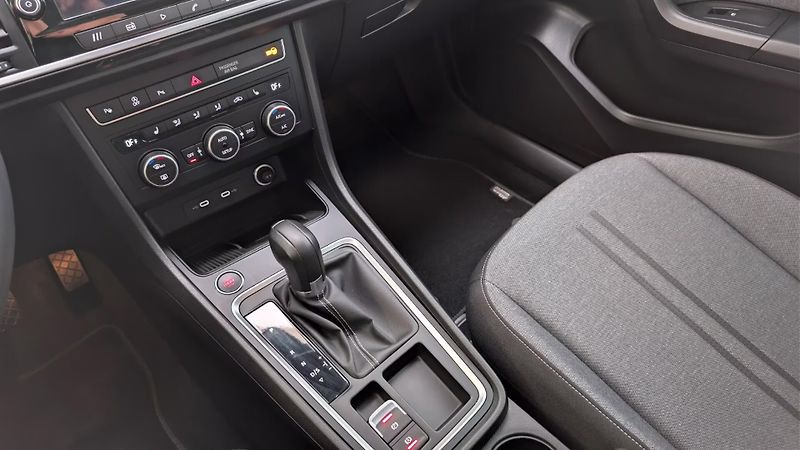 Seat Ateca 1.5 TSI Style DSG ACC Kamera - fotka 19 z 22