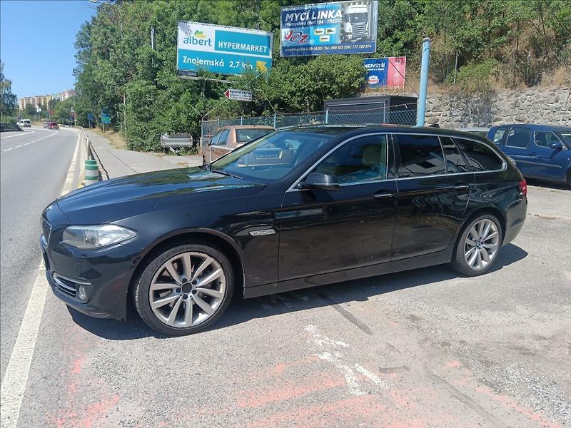 BMW Řada 5 2,0 525D Xdrive - fotka 5 z 24
