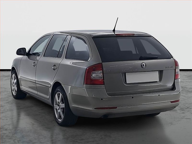 Škoda Octavia (2011) 1.6 TDI, Tempomat - fotka 4 z 15