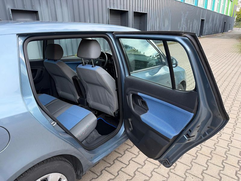 Škoda Fabia 1,2 HTP / po rozvodech /  - fotka 15 z 23