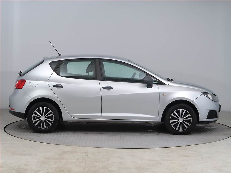 Seat Ibiza (2010) 1.2 12V, nová STK, Klima - fotka 6 z 6