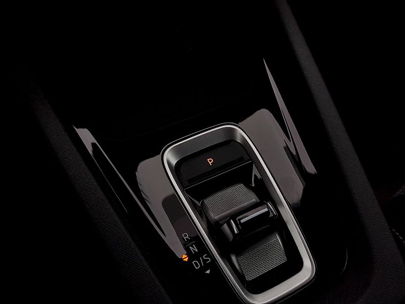 Škoda Octavia (2024) Top Selection 1,5 Tsi 110 Kw D - fotka 22 z 36