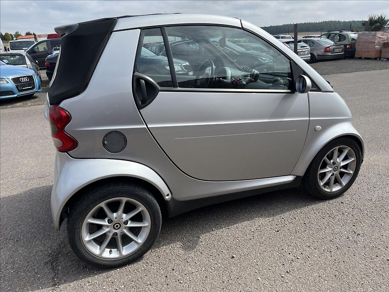 Smart Fortwo 0,7 i CABRIO PASSION KLIMA - fotka 5 z 25