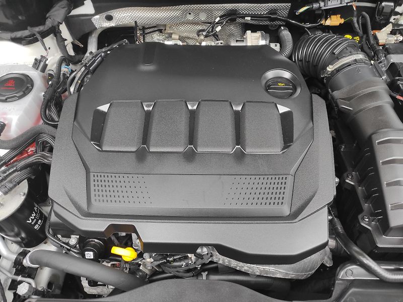 Škoda Kodiaq 2,0TDi DSG,4x4,7míst,Záruka - fotka 32 z 46
