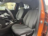 Peugeot 2008 (2023) ALLURE PACK PureTech 130k MAN6 - náhled 11