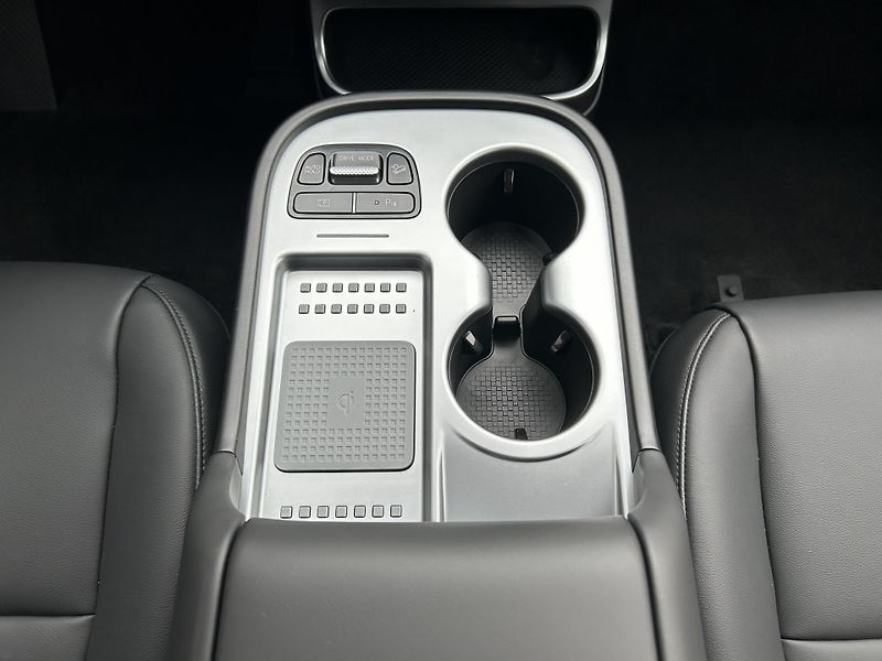 Hyundai Ioniq 9 7S 2WD STYLE COMFORT - fotka 48 z 52