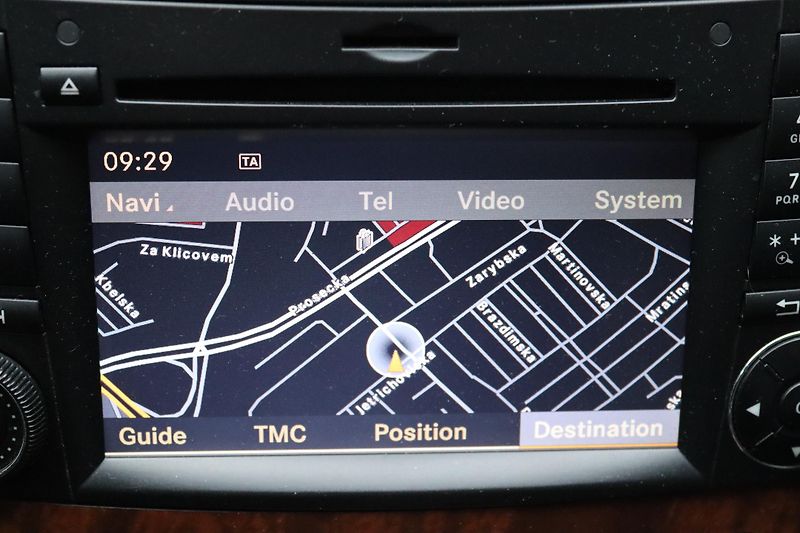 Mercedes-Benz CLS CLS 350 200kW - fotka 36 z 50