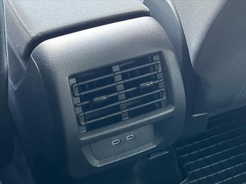Volkswagen Caddy 2,0 TDi 90kW 4Motion LIFE - fotka 21 z 24