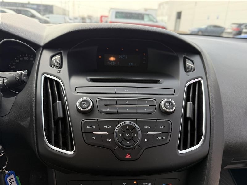 Ford Focus 1,6 TDCi 70kW Trend - fotka 20 z 22