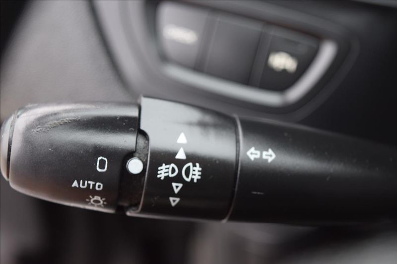 Citroën C5 2,0 HDi 103KW PO ROZVODECH - fotka 32 z 50