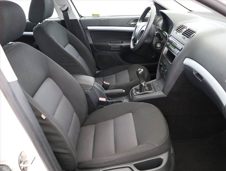 Škoda Octavia (2008) 1.9 TDI, Serv.kniha, po STK - fotka 7 z 12